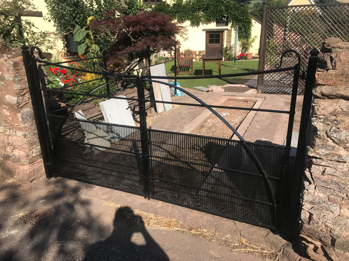 Traditional gates